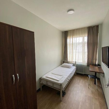 Ferah Hostel Istanboel Buitenkant foto