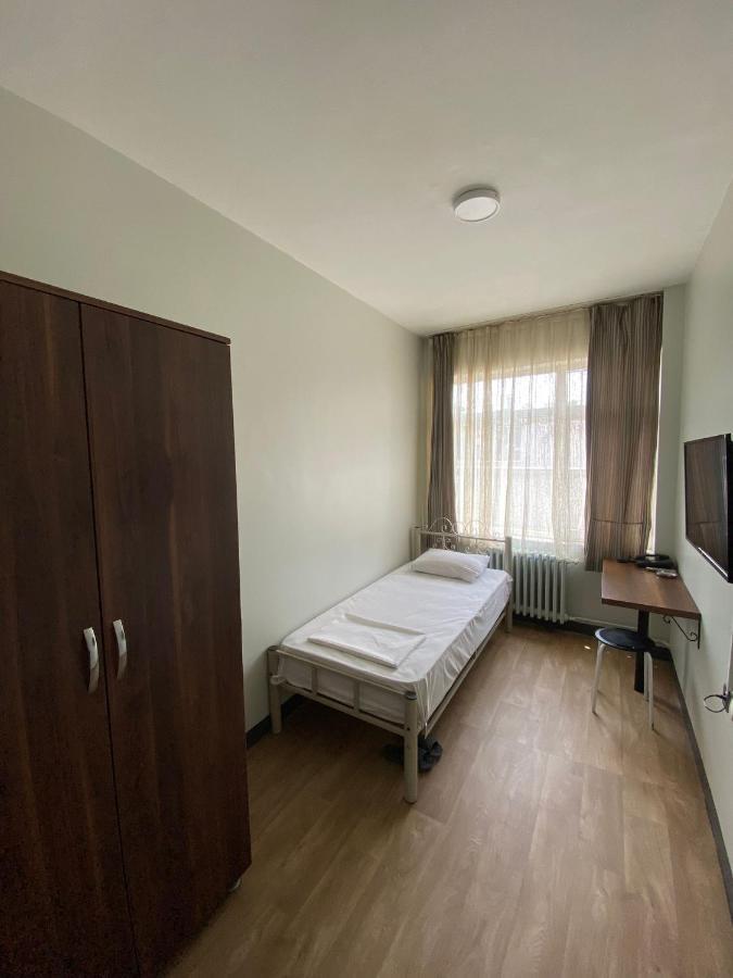 Ferah Hostel Istanboel Buitenkant foto