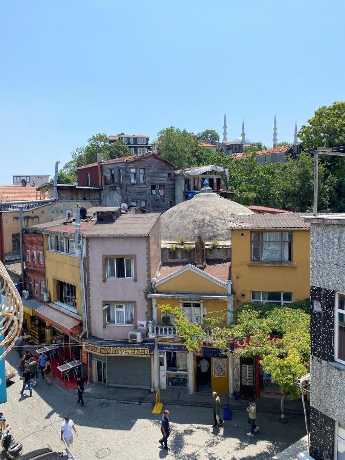 Ferah Hostel Istanboel Buitenkant foto